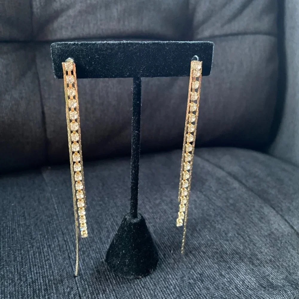 80s Rhinestone Dramatic Runway Dangle Earrings
